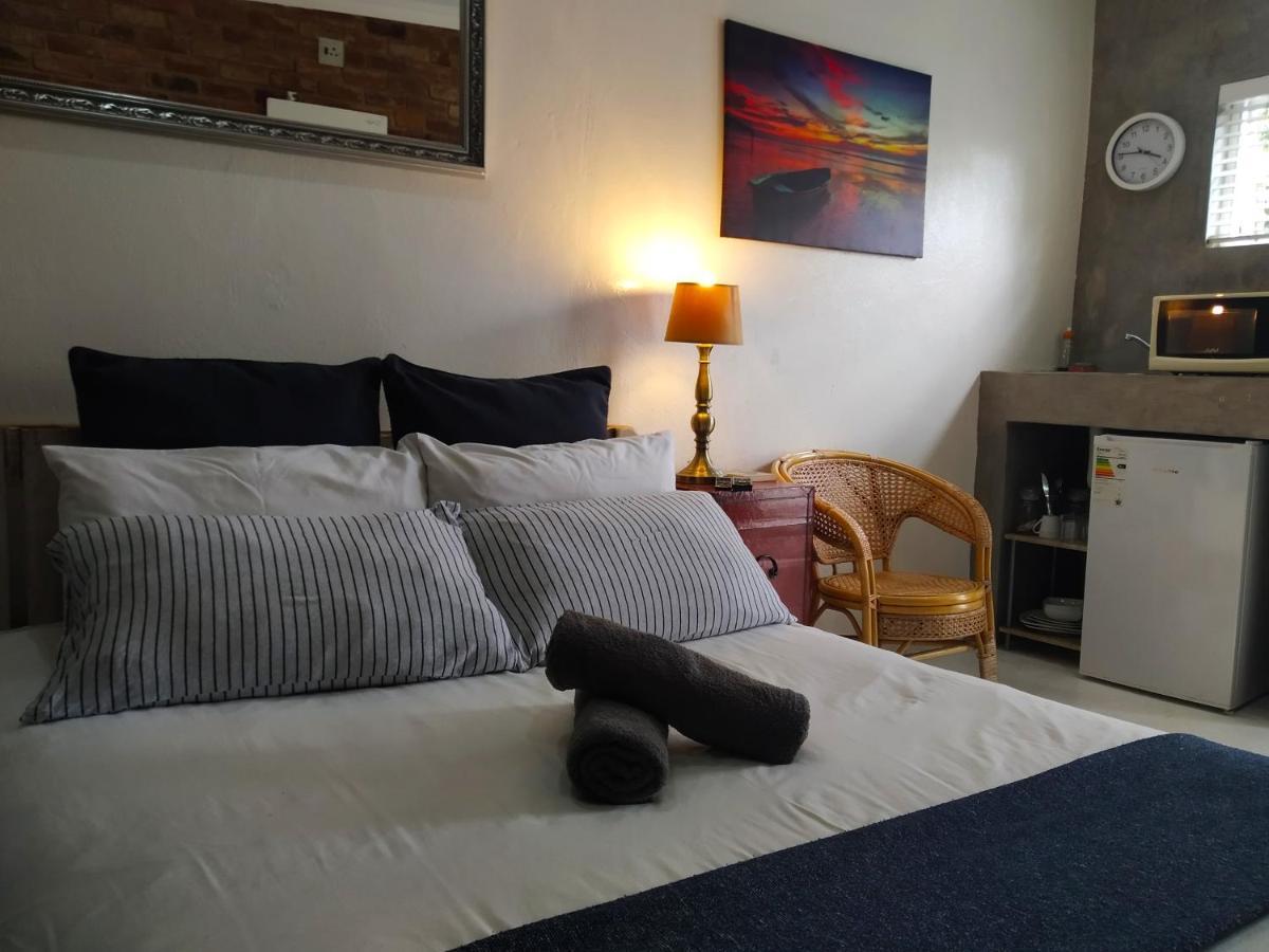 Limonite Guesthouse พริทอเรีย ภายนอก รูปภาพ