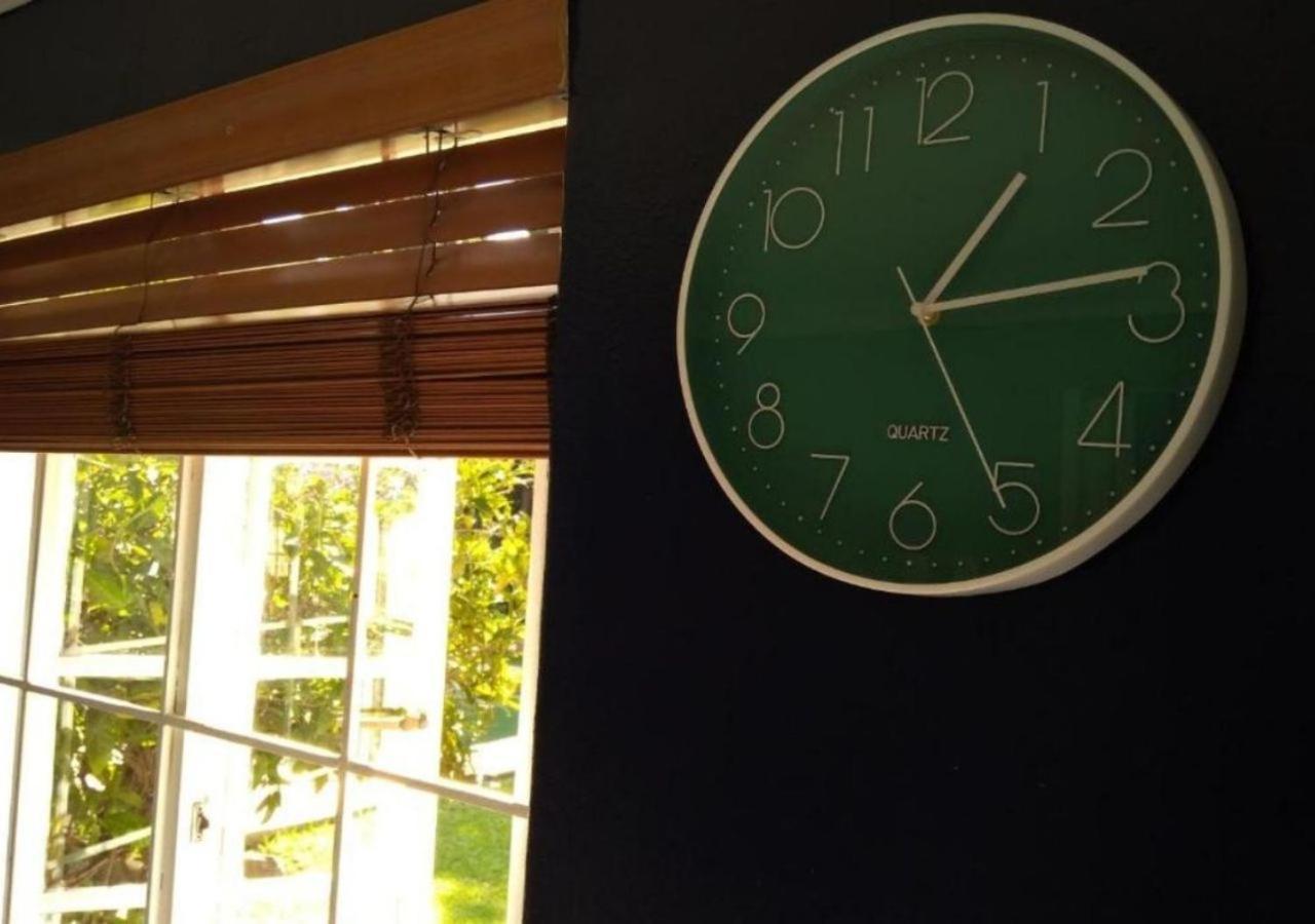 Limonite Guesthouse พริทอเรีย ภายนอก รูปภาพ