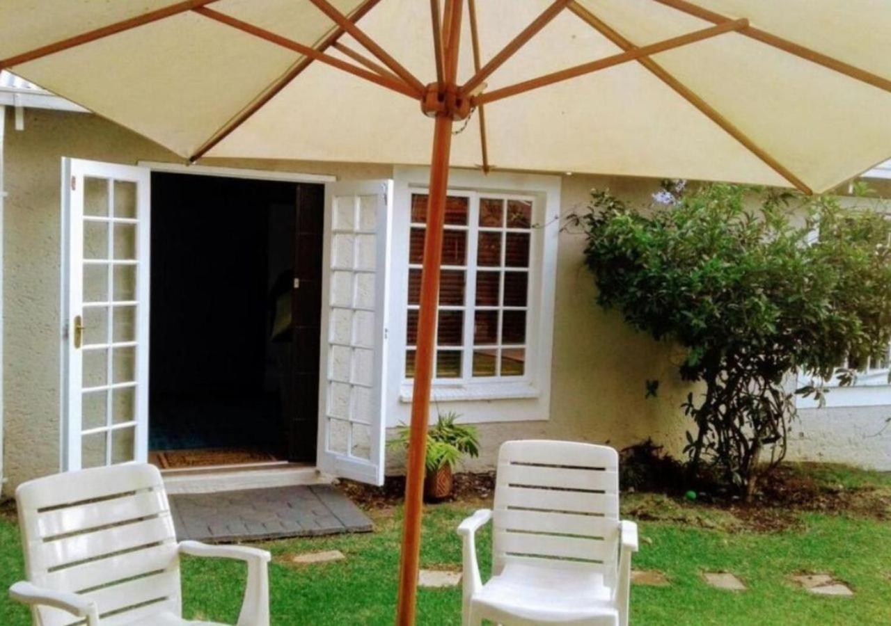 Limonite Guesthouse พริทอเรีย ภายนอก รูปภาพ