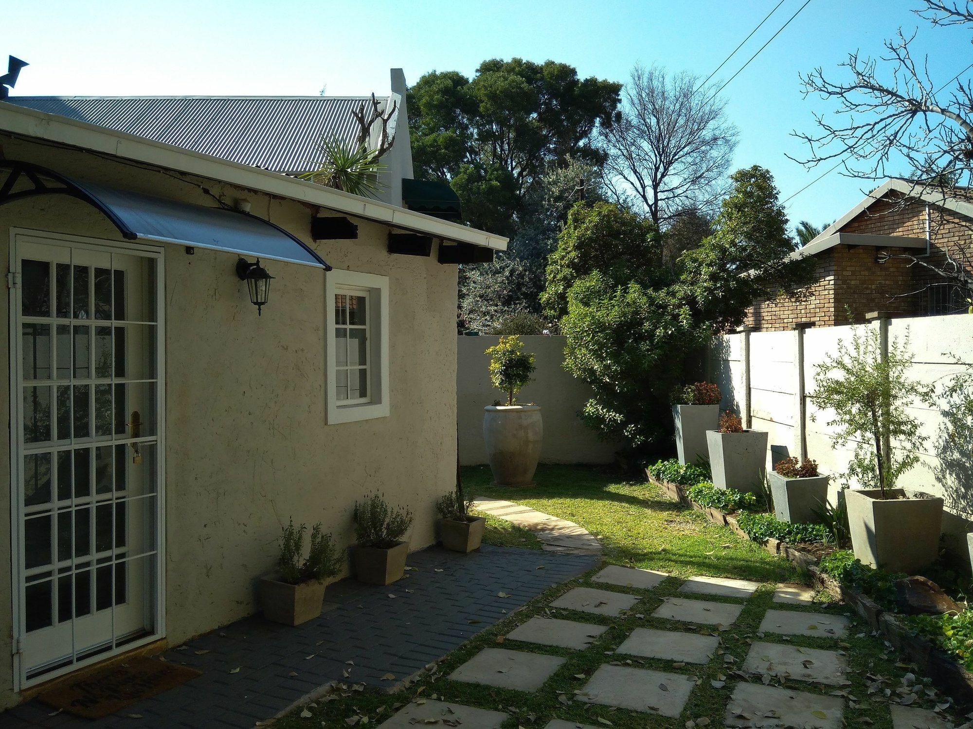 Limonite Guesthouse พริทอเรีย ภายนอก รูปภาพ